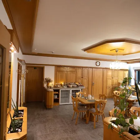 Hotell Liederbacher Hof *